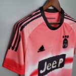 Camiseta Juventus “Humanrace” 2020/21 diseño lateral