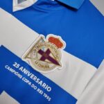 Primera equipación Deportivo de La Coruña 2020/21 diseño de logo