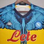 Camiseta Napoli Yellow-blue × Marcelo Burlon 2021/22 diseño frontal
