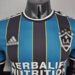 Segunda equipación Player Version Los Angeles Galaxy 2020/21 diseño frontal cuello