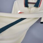 segunda camiseta liverpool 2021 tela