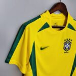 Camiseta local Retro Brasil 2002 diseño lateral