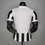 Primera equipación Player Version Juventus 2021/22 diseño dorsal