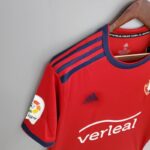 Primera equipación Stadium AC Osasuna 2021/22 diseño lateral
