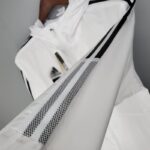 Cortavientos Adidas Juventus 2021/22 diseño lateral