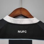 Primera equipación Newcastle 202122
