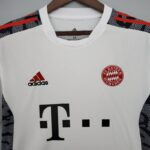 Camiseta calentamiento Bayern de Múnich 2021/22