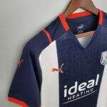 Primera equipación West Bromwich Albion 202122
