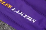 logo chandal lakers morado con capucha