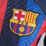 Camiseta Barcelona Primera Equipación 2022-2023 Versión jugador escudo