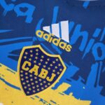 Camiseta Boca Juniors primera equipación 2022-2023 Versión especial fan escudo Camiseta Boca Juniors primera equipación 2022-2023 Versión especial fan escudo