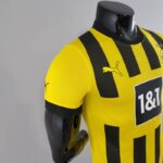 Camiseta Borussia Dortmund Primera Equipación 2022-2023 Versión jugador lateral Camiseta Borussia Dortmund Primera Equipación 2022-2023 Versión jugador lateral