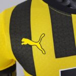 Camiseta Borussia Dortmund Primera Equipación 2022-2023 Versión jugador marca Camiseta Borussia Dortmund Primera Equipación 2022-2023 Versión jugador marca