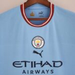 Camiseta Manchester City Primera Equipación 2022-2023 Versión Fan pecho Camiseta Manchester City Primera Equipación 2022-2023 Versión Fan pecho
