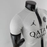 Camiseta PSG tercera equipación 2022-2023 versión jugador lateral