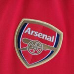 ESCUDO Primera Equipación manga larga Arsenal 2223