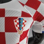ESCUDO Camiseta Croacia Mundial Qatar 2022 versión jugador ESCUDO Camiseta Croacia Mundial Qatar 2022 versión jugador
