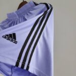 Pantalón corto Real Madrid segunda equipación 2022-2023 lateral Pantalón corto Real Madrid segunda equipación 2022-2023 lateral