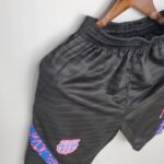 Pantalón corto negro Barcelona entrenamiento 2021-2022 lateral