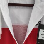 cierre Cortavientos Nike Rojo y Blanco