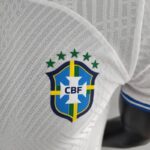 Camiesta Brasil 2022 concepto - versión jugador - escudo Camiesta Brasil 2022 concepto - versión jugador - escudo