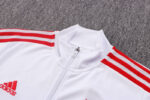 Cuello de la chaqueta del chándal blanco del Bayern de Múnich 2022-2023 Cuello de la chaqueta del chándal blanco del Bayern de Múnich 2022-2023