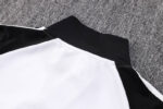 Dorso del cuello del chandal blanco Deutscher Fussball-Bund 2022-2023 Dorso del cuello del chandal blanco Deutscher Fussball-Bund 2022-2023