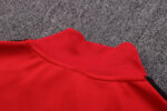 Dorso del cuello del chándal rojo del Bayern Múnich 2022-2023 Dorso del cuello del chándal rojo del Bayern Múnich 2022-2023