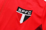 Escudo del chándal rojo de La Sao Paulo 2022-2023 Escudo del chándal rojo de La Sao Paulo 2022-2023