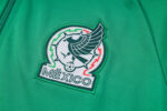 Escudo del chándal verde oscuro de México 2022-2023
