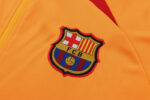 Escudo del chándal amarillo del FC Barcelona 2022-2023 Escudo del chándal amarillo del FC Barcelona 2022-2023