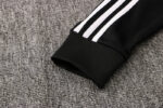 Manga de la chaqueta del chándal blanco de la Juventud 2022-2023