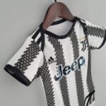 Body de la Juventus primera equipación 2022-2023 lateral