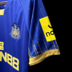Camiseta Newcastle segunda equipación 2022-2023 manga 2 Camiseta Newcastle segunda equipación 2022-2023 manga 2