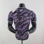 Camiseta Real Madrid edición especial violeta 2022-2023 dorso