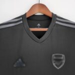 Camiseta Arsenal edición negra 2022-2023 - versión fan cuello camiseta arsenal negra 2023 cuello v