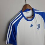 Camiseta Juventus entrenamiento 2022-2023 lateral Camiseta Juventus entrenamiento 2022-2023 lateral