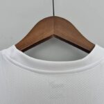 Camiseta Olympique Marsella Edición Heritage Blanca 2022-2023 dorso del cuello