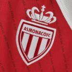 Camiseta AS Monaco primera equipación 2022-2023 escudo