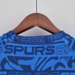 Camiseta Tottenham Edición Especial 2022-2023 dorso del cuello