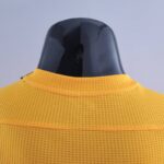 Camiseta Wolves primera equipación 2022-2023 - versión jugador dorso del cuello
