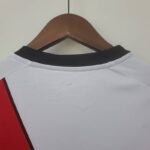 Rayo Vallecano primera equipación 2022-2023 dorso del cuello