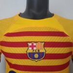 Camiseta FC Barcelona cuarta equipación 2022-2023 - Versión jugador cuello frontal Camiseta FC Barcelona cuarta equipación 2022-2023 - Versión jugador cuello frontal