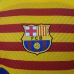 Camiseta FC Barcelona cuarta equipación 2022-2023 - Versión jugador escudo Camiseta FC Barcelona cuarta equipación 2022-2023 - Versión jugador escudo