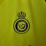 camiseta al nassr mujer escudo camiseta al nassr mujer escudo