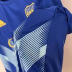 camiseta boca juniors azul lateral