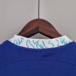 camiseta chelsea mujer azul cuello anterior