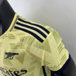 camiseta Arsenal 2024 hombro