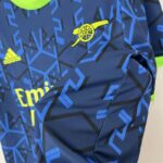 camiseta arsenal 2023 azul lateral camiseta arsenal 2024 azul lateral