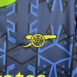 camiseta arsenal 2023 azul logo 2 camiseta arsenal 2024 azul logo 2